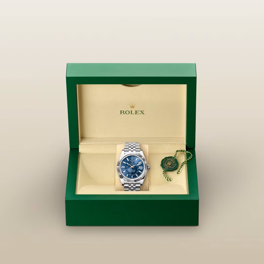 Sky-Dweller 42 Prestige Blue Dial Analog Watch